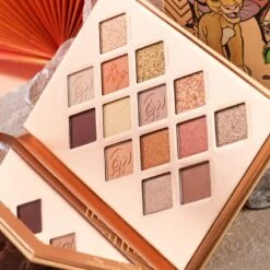 Essence Disney The Lion King -Marché Cosmétiques Magasin essence disney the lion king palette de fards a paupieres 2