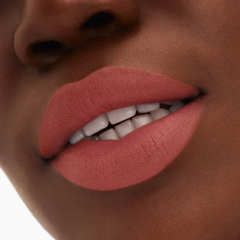 MAC Cosmetics Holiday Powdered Snow Kiss Lip Kit 6 MAC Cosmetics Holiday Powdered Snow Kiss Lip Kit – Image 6