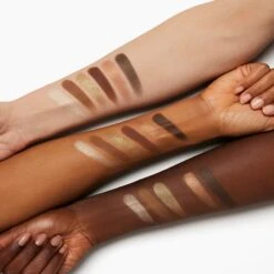 MAC Cosmetics Holiday Squall Goals Eye Shadow Palette X 6 -Marché Cosmétiques Magasin mac cosmetics holiday squall goals eye shadow palette x 6 palette de fards a paupieres 6