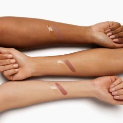 MAC Cosmetics Holiday Winter's Kiss Mini Lip Duo -Marché Cosmétiques Magasin mac cosmetics holiday winters kiss mini lip duo coffret cadeau neutral teinte 2