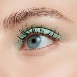 MAC Cosmetics Lash Dry Shampoo Mascara Refresher -Marché Cosmétiques Magasin mac cosmetics lash dry shampoo mascara refresher rafraichisseur de mascara a effet shampoing sec pour des cils volumises et separes 5