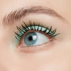 MAC Cosmetics Lash Dry Shampoo Mascara Refresher -Marché Cosmétiques Magasin mac cosmetics lash dry shampoo mascara refresher rafraichisseur de mascara a effet shampoing sec pour des cils volumises et separes 6