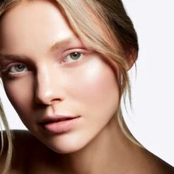 MAC Cosmetics Mineralize Skinfinish -Marché Cosmétiques Magasin mac cosmetics mineralize skinfinish poudre illuminatrice cuite 1