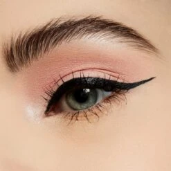 MAC Cosmetics Powder Kiss Soft Matte Eye Shadow -Marché Cosmétiques Magasin mac cosmetics powder kiss soft matte eye shadow fard a paupieres 3