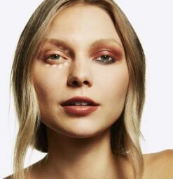 MAC Cosmetics Pro Longwear Concealer -Marché Cosmétiques Magasin mac cosmetics pro longwear concealer correcteur liquide 2