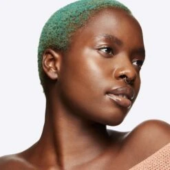 MAC Cosmetics Studio Radiance Moisturizing + Illuminating Silky Primer -Marché Cosmétiques Magasin mac cosmetics studio radiance moisturizing illuminating silky primer base de teint illuminatrice 2