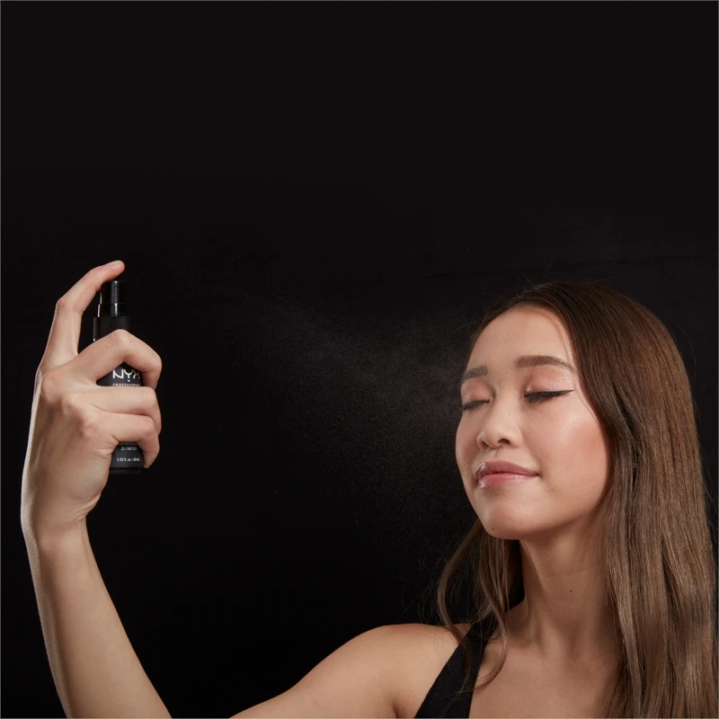 NYX Professional Makeup Makeup Setting Spray Matte 3 NYX Professional Makeup Makeup Setting Spray Matte – Image 3