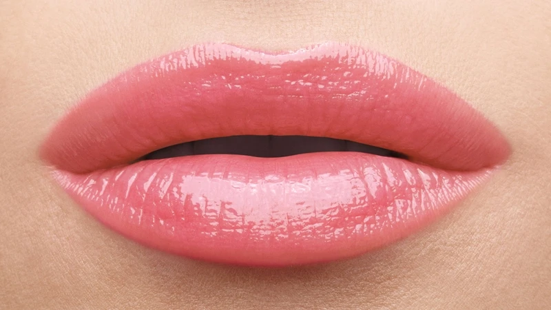 Yves Saint Laurent Rouge Volupté Shine Oil-In-Stick 2 Yves Saint Laurent Rouge Volupté Shine Oil-In-Stick – Image 2